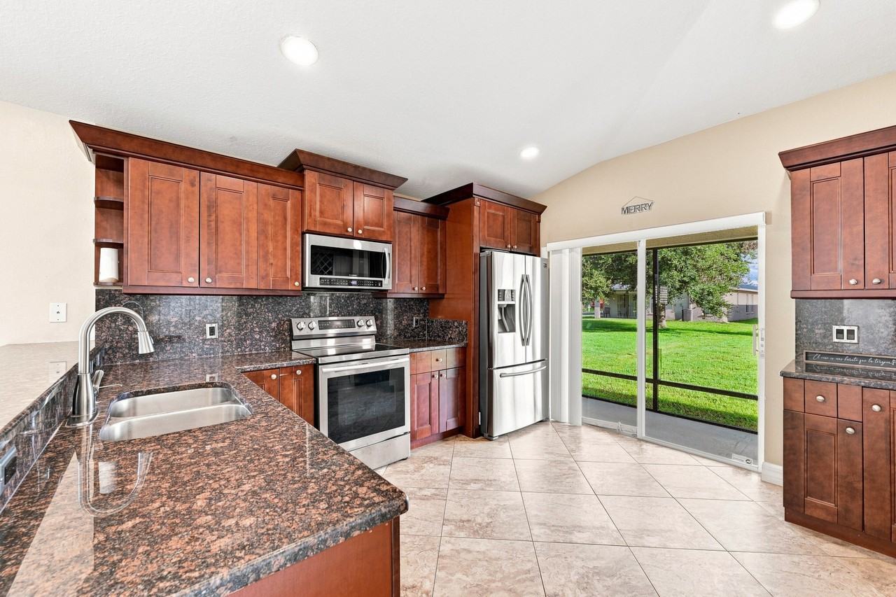 31053 Tagus Loop - Photo 7 of 36