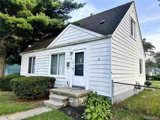 25115 Andover Dr - Photo 2 of 34