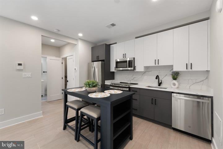 2209 M St Ne - Photo 7 of 26