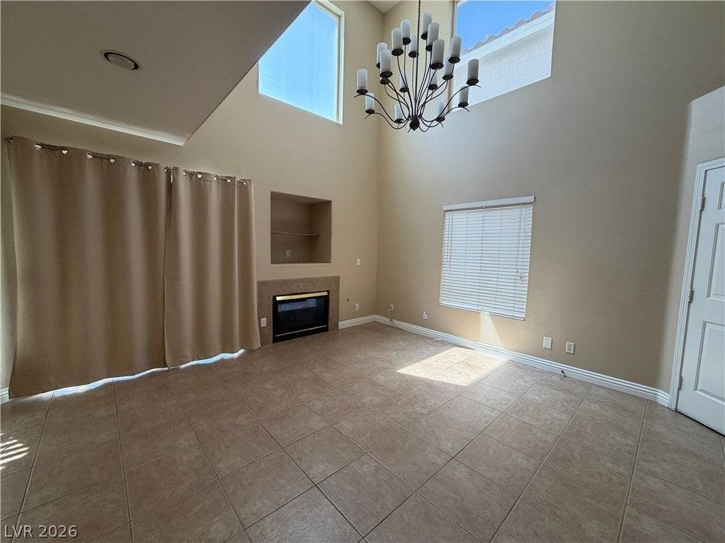 8449 Faucet Ave - Photo 6 of 27