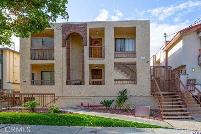330 Cameron Pl - Photo 2 of 14
