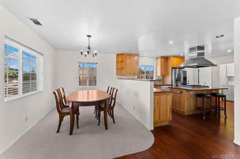 639 1st Ave - Photo 5 of 13