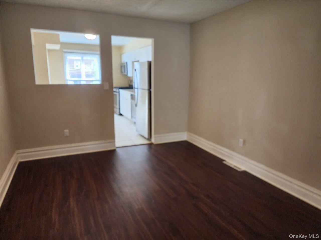 12 Roosevelt Dr - Photo 6 of 31