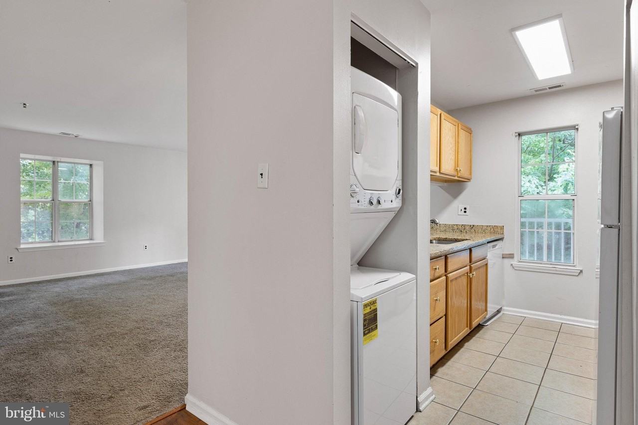 1024 Willings Way #1024 - Photo 6 of 20