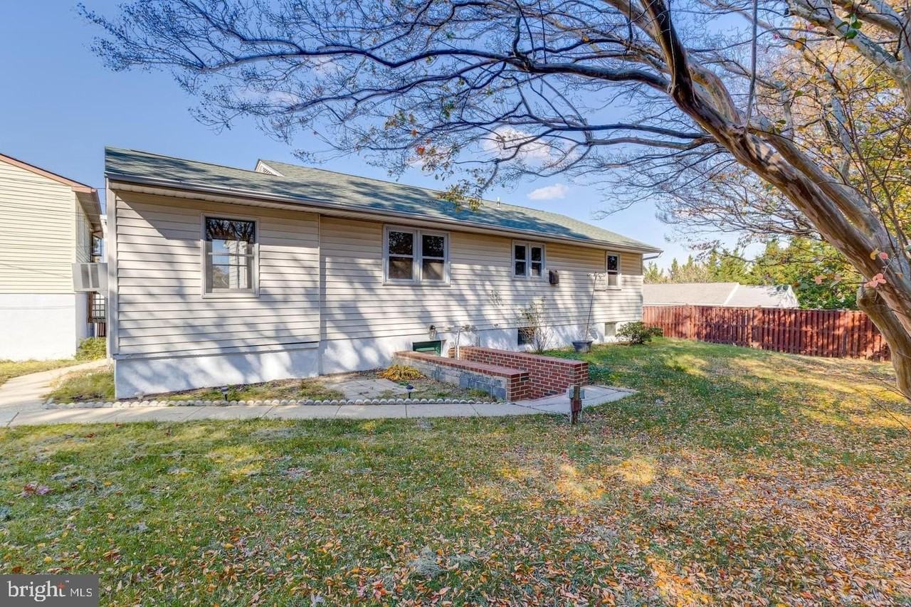461 Oakton Rd - Photo 2 of 3