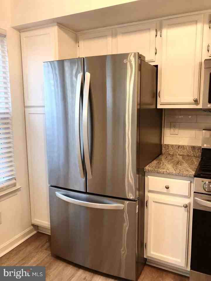 130 Remington Cir - Photo 4 of 13