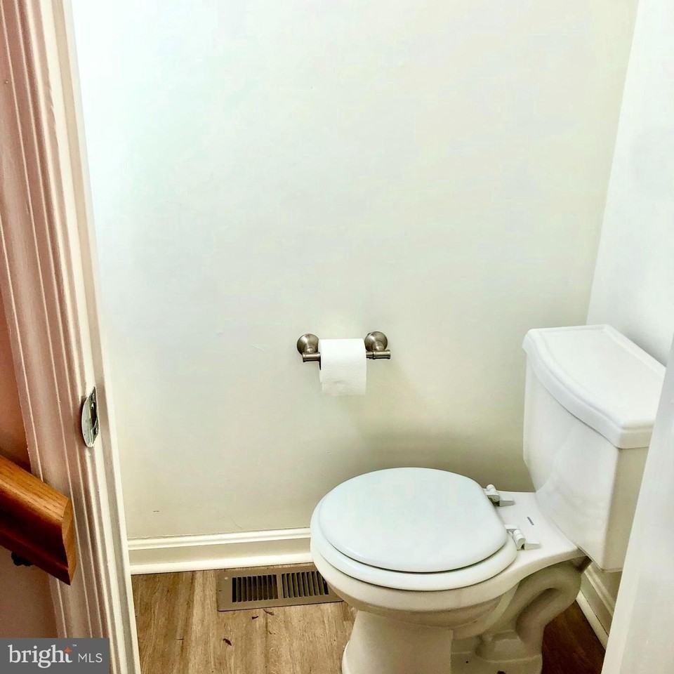 130 Remington Cir - Photo 7 of 13