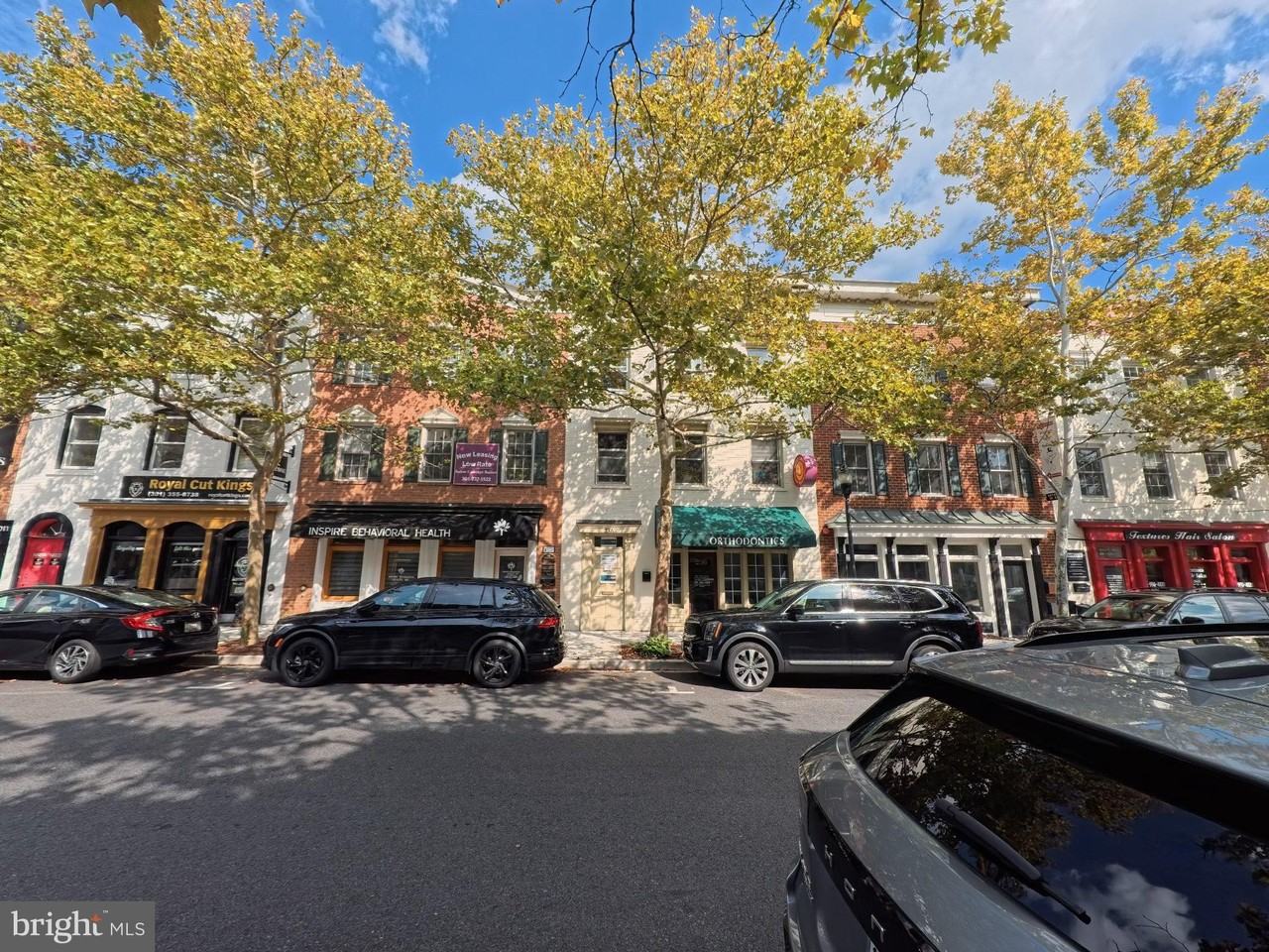 236 Main St #C - Photo 2 of 14