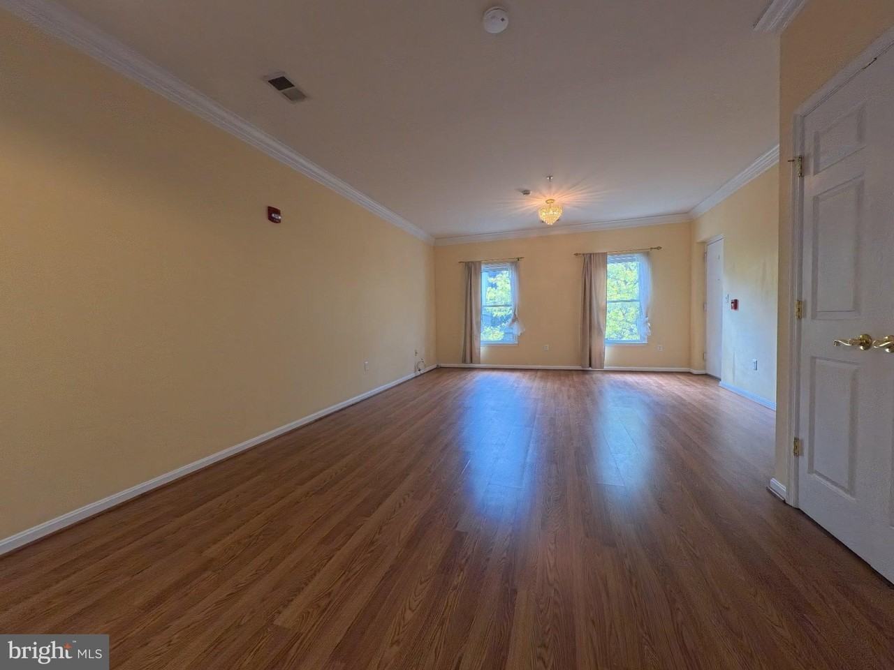 236 Main St #C - Photo 4 of 14