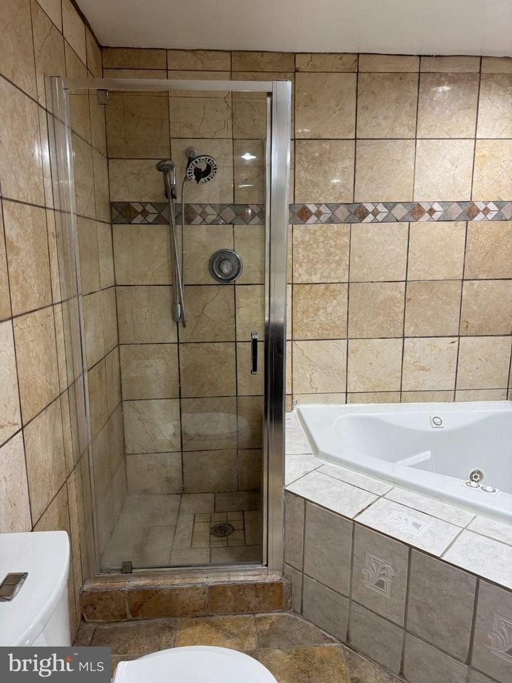 9211 Utica Pl - Photo 2 of 6