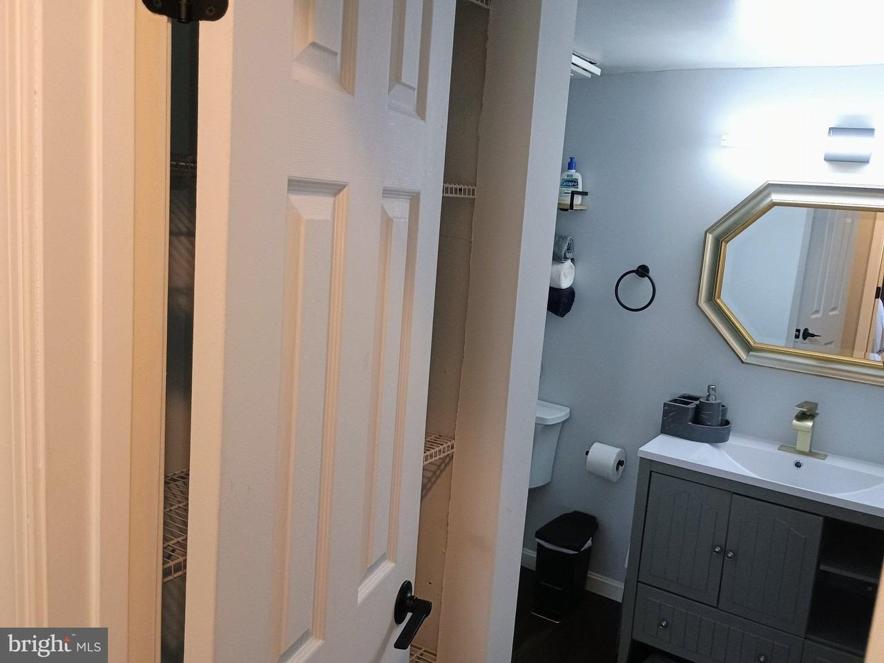 10210 Prince Pl #6T3 - Photo 5 of 16