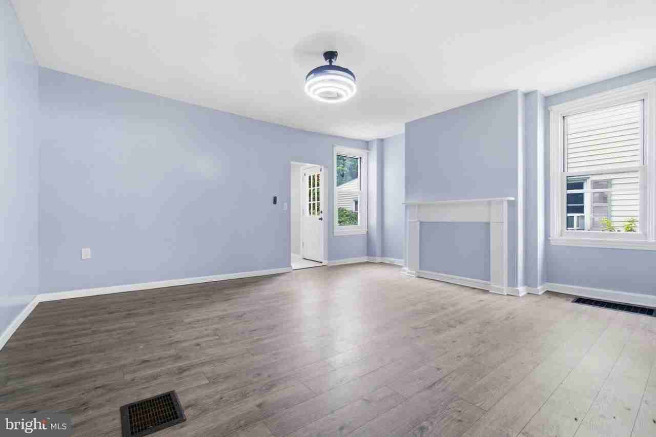 216 Garden St - Photo 7 of 21