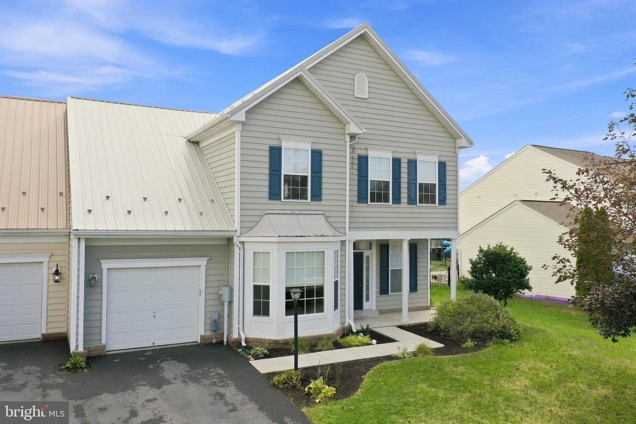 3652 Rolling Hills Dr - Photo 2 of 38