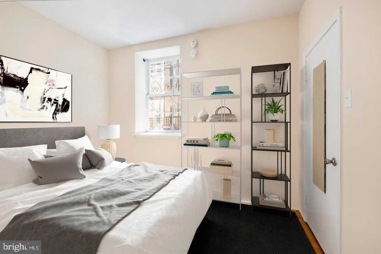 234 Bainbridge St #1F - Photo 3 of 6