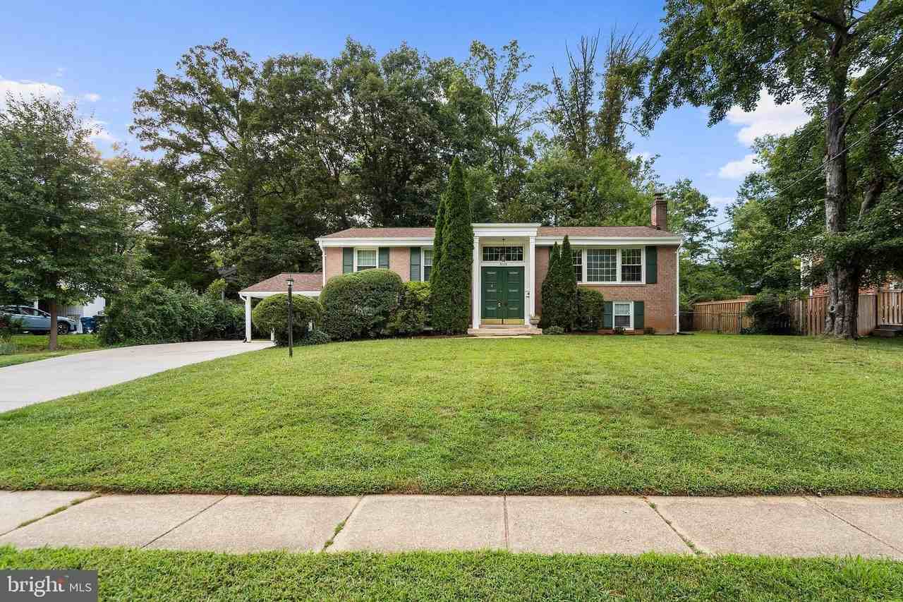 9120 Kristin Ln - Photo 5 of 50