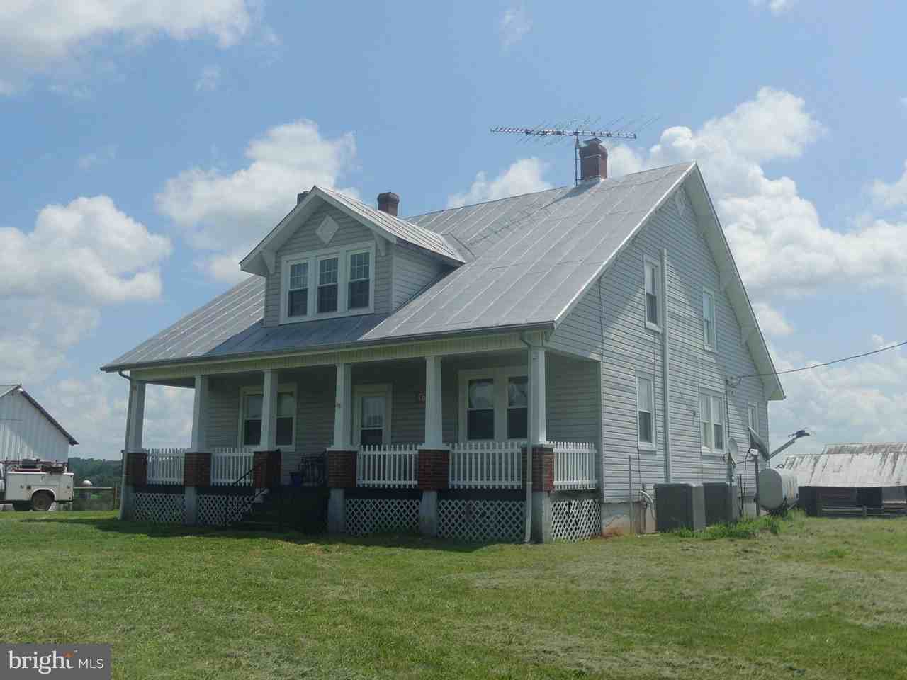 792 Willis Rd - Photo 2 of 42