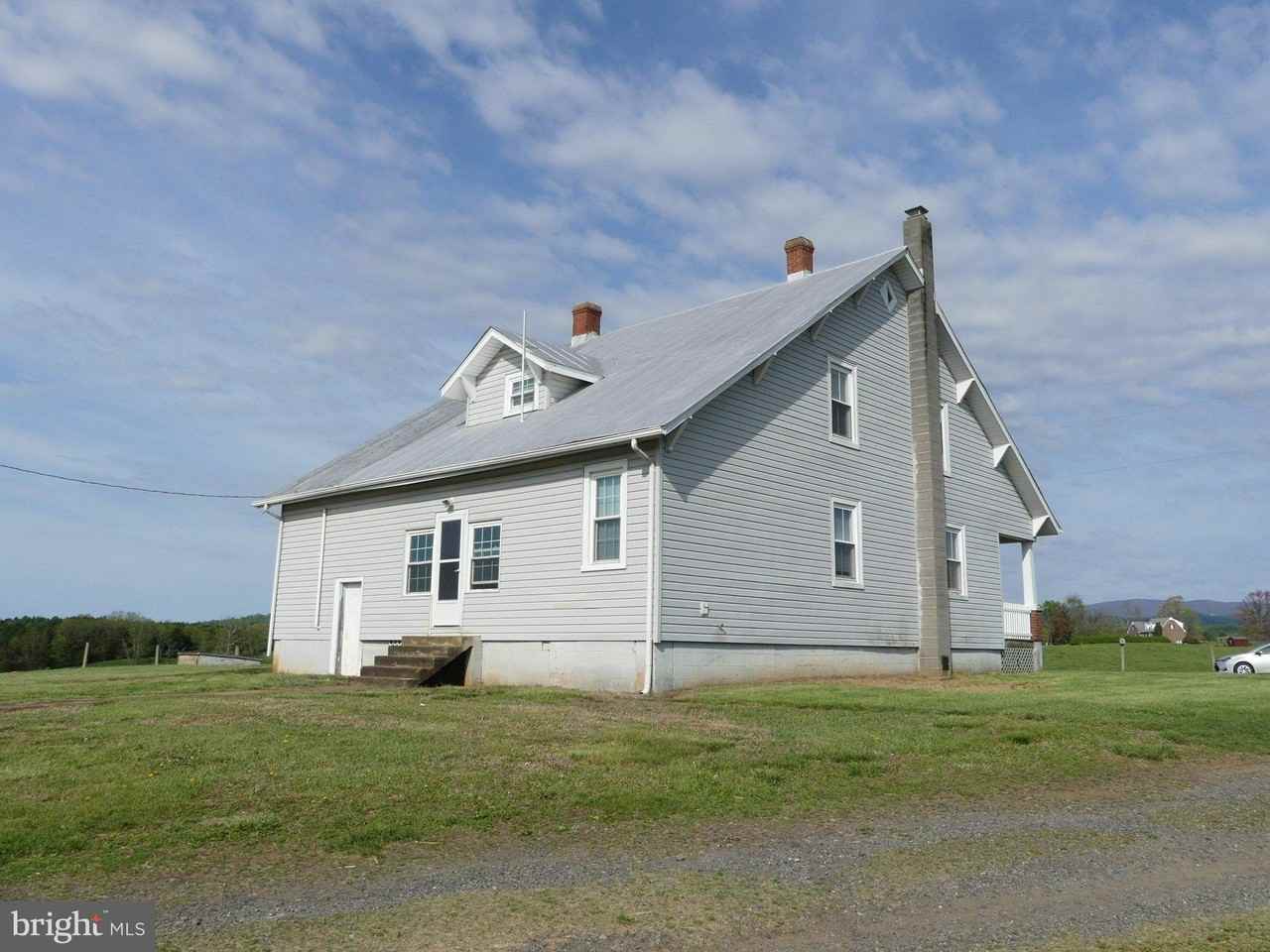 792 Willis Rd - Photo 4 of 42