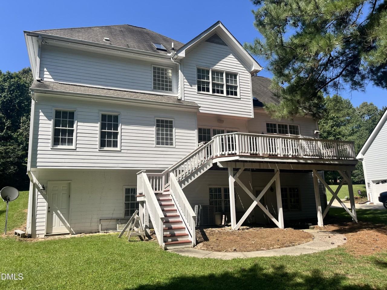 206 Wendover Ln - Photo 3 of 28