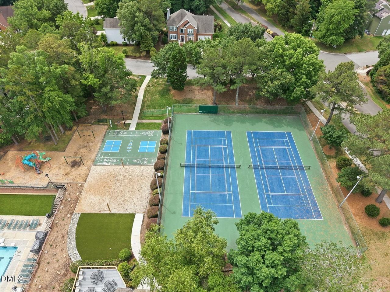 206 Wendover Ln - Photo 7 of 28