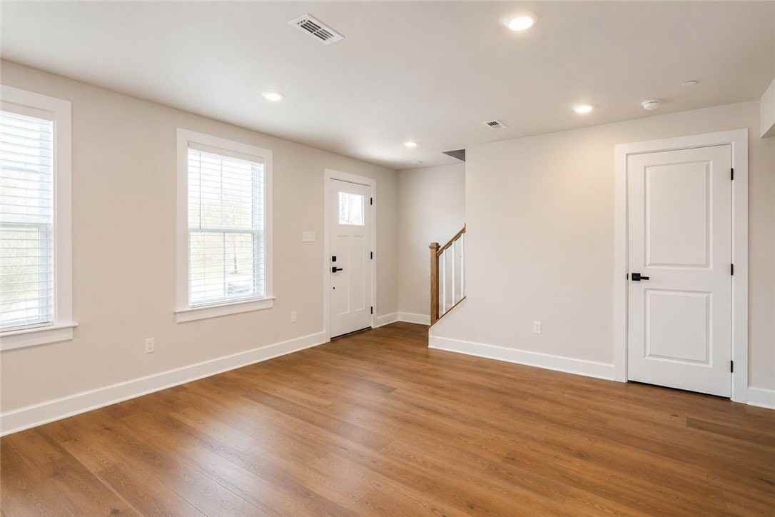 107 Breckenridge Ct - Photo 6 of 43