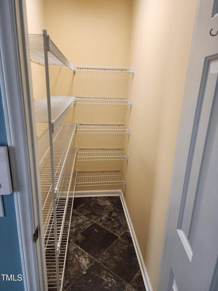 3809 Mardela Spring Dr - Photo 5 of 15