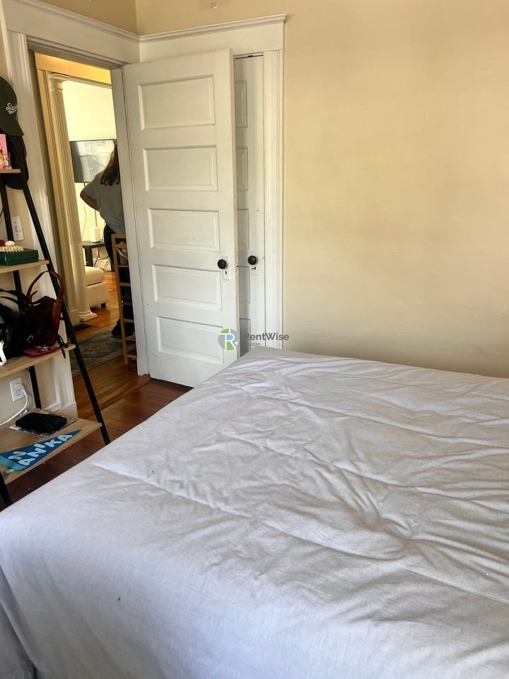 22 Curtis St - Photo 3 of 24