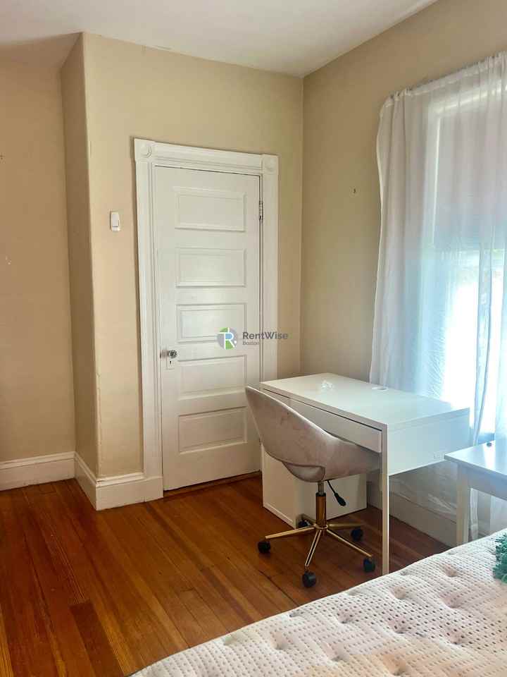 22 Curtis St - Photo 7 of 24