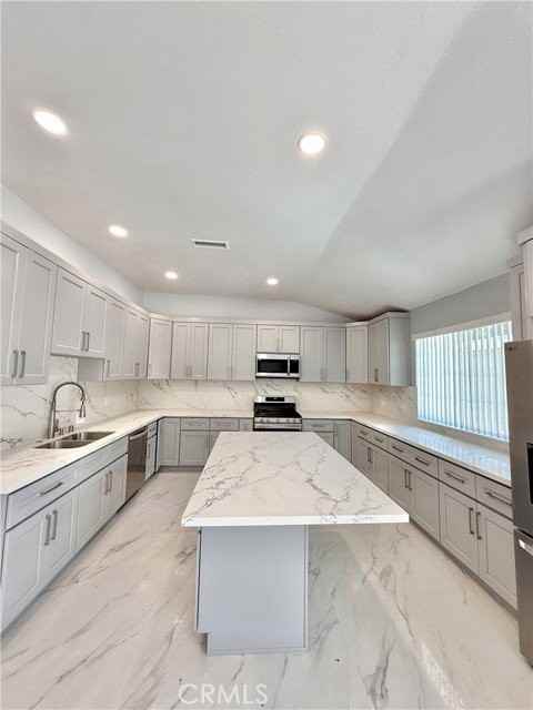 5501 Crebs Ave - Photo 4 of 8