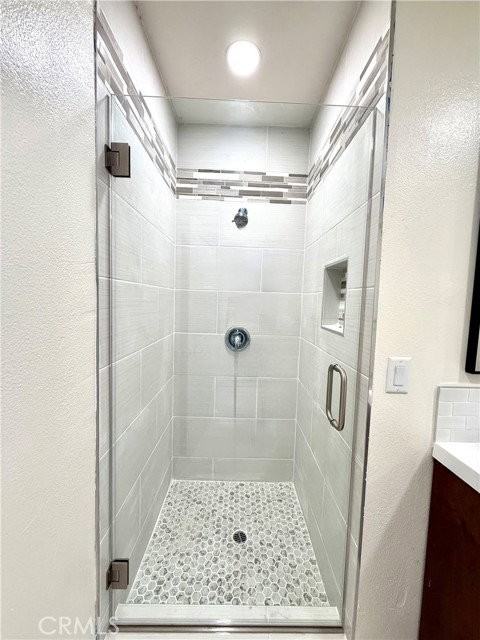 5501 Crebs Ave - Photo 5 of 8