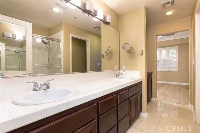 280 N Madison Ave - Photo 3 of 8