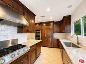 2200 S Canfield Ave - Photo 1 of 1