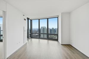 featured image of 360 W Hubbard St #1-1