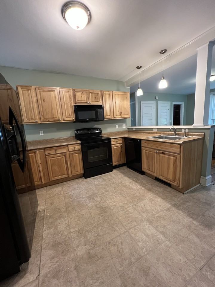 117 Mount Warner Rd #1 - Photo 4 of 18