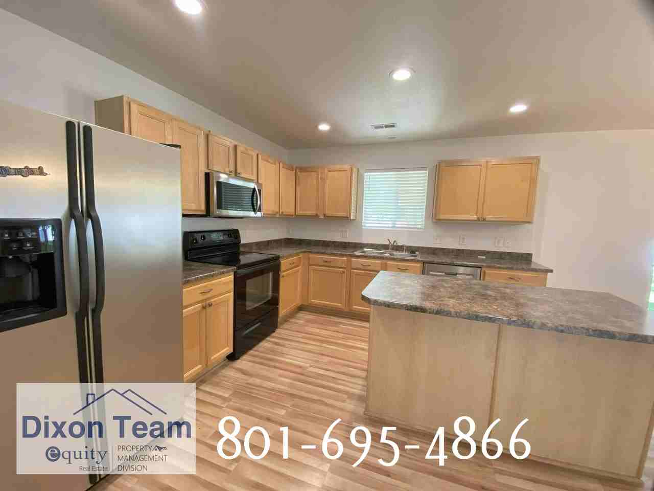 1910 Endicott Cir #1 - Photo 5 of 29