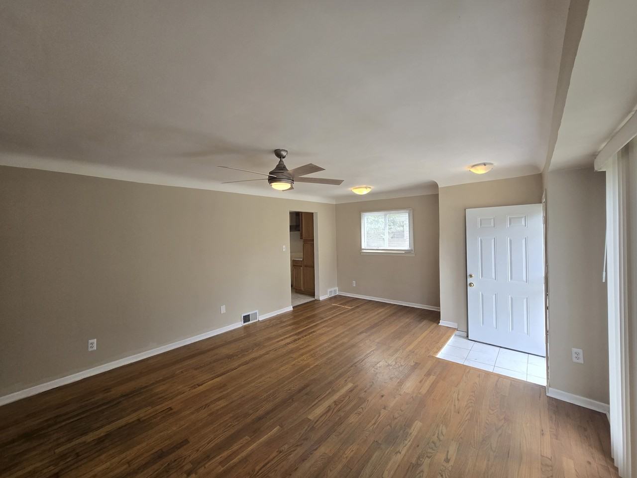 19514 Woodbine St #1 - Photo 4 of 21