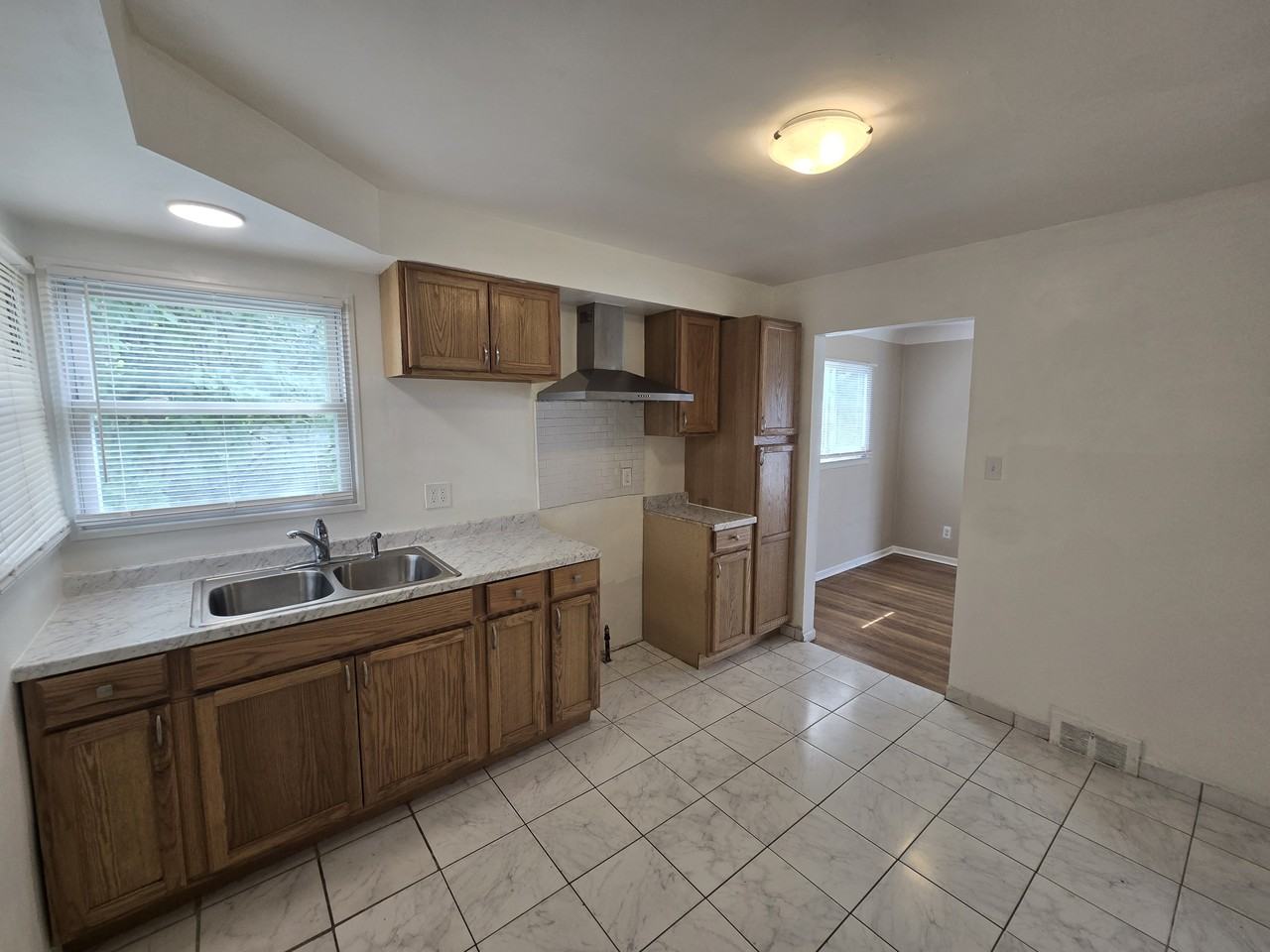 19514 Woodbine St #1 - Photo 6 of 21