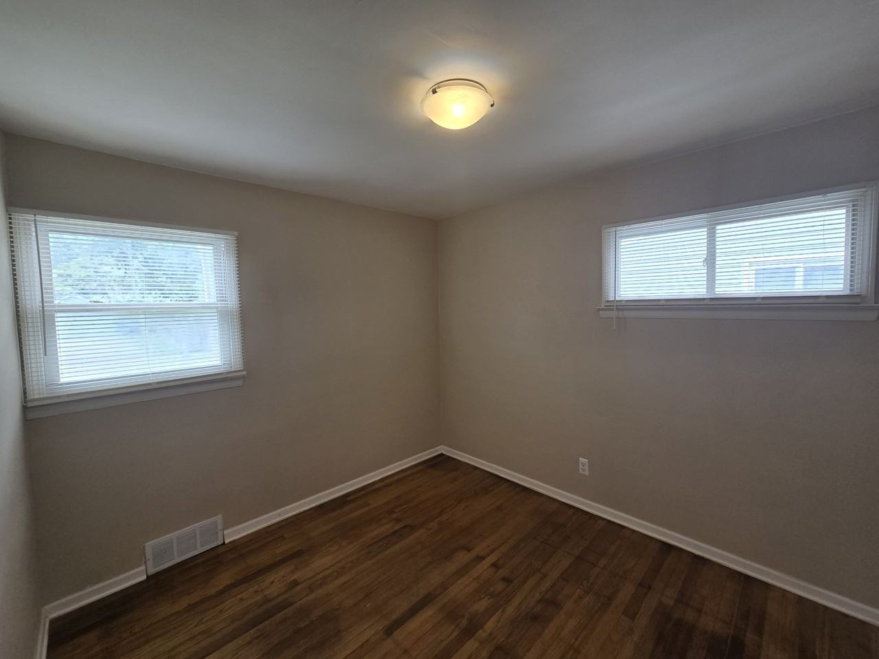 19514 Woodbine St #1 - Photo 7 of 21