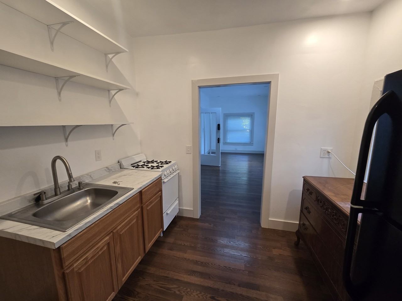 3936 Mercier St #2 - Photo 6 of 9