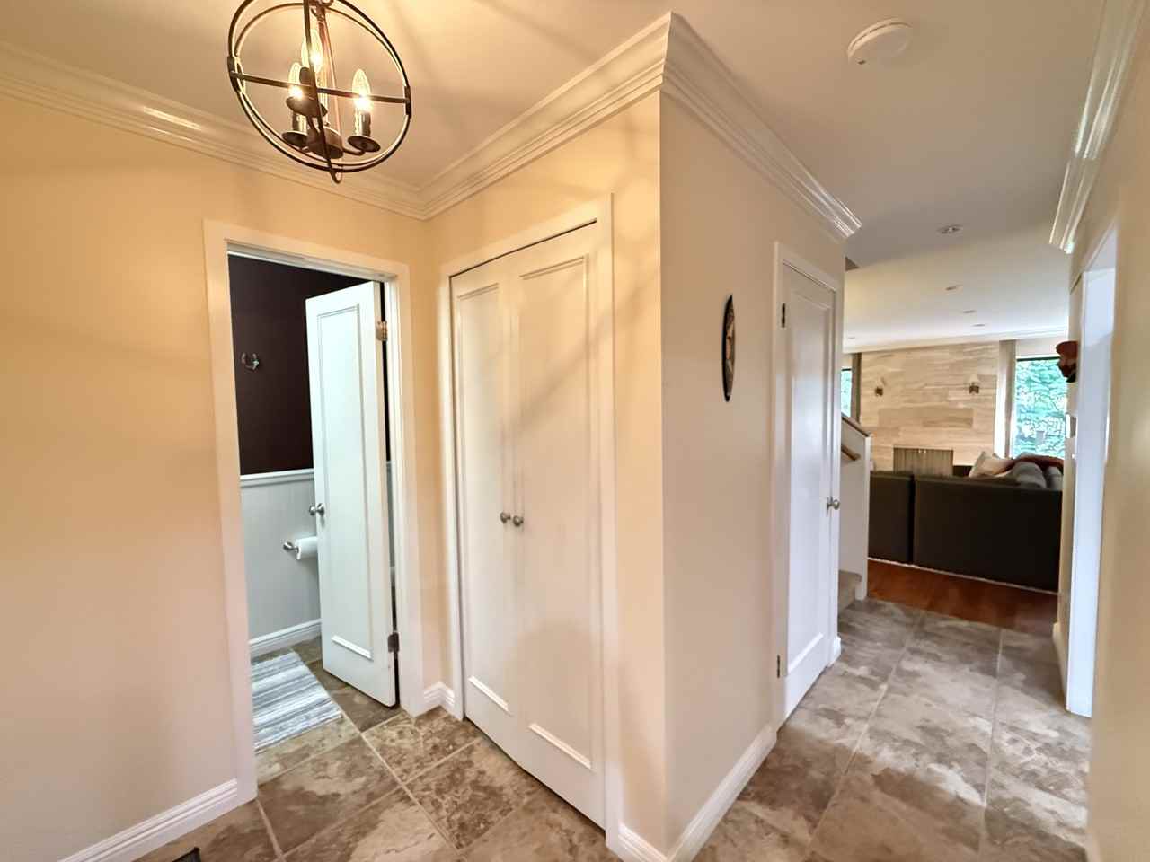 772 Greenhills Dr #1 - Photo 3 of 44