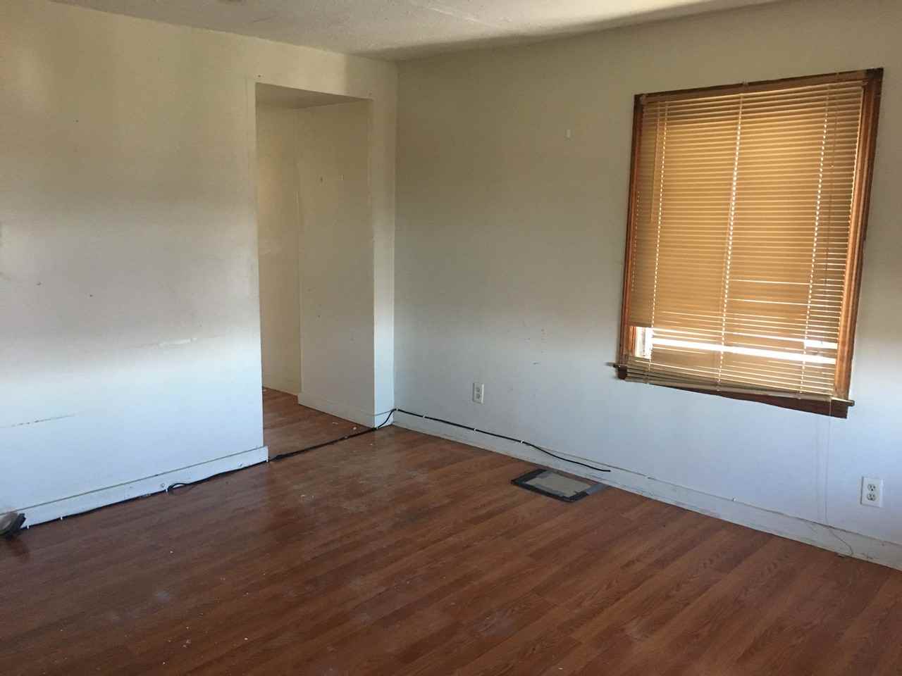 939 Shady Ave #1 - Photo 3 of 3
