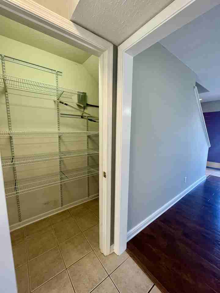 1031 Middle View Dr #1 - Photo 5 of 30