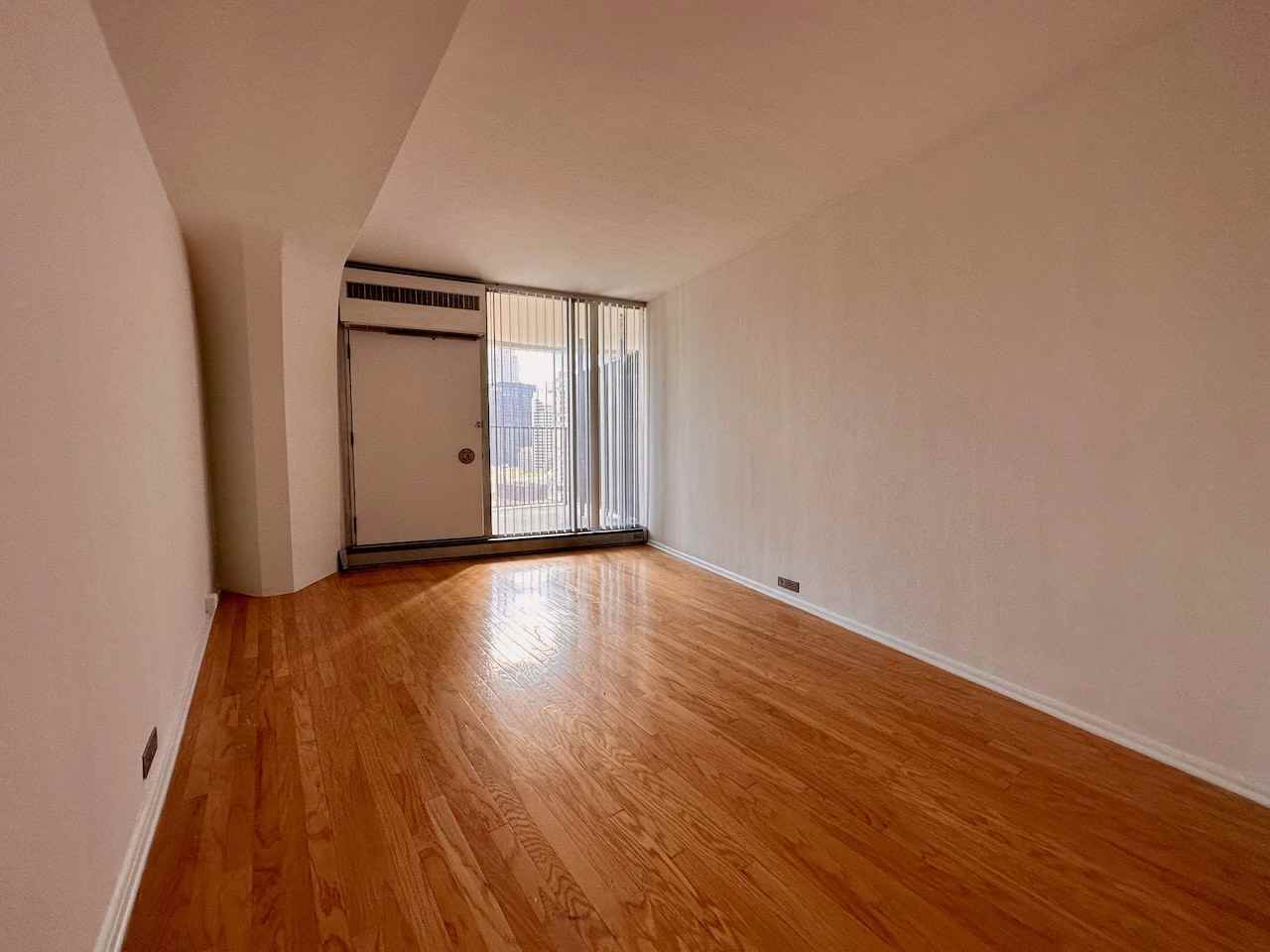 300 North State Street - 3734Unit 3734 #3734 - Photo 5 of 16