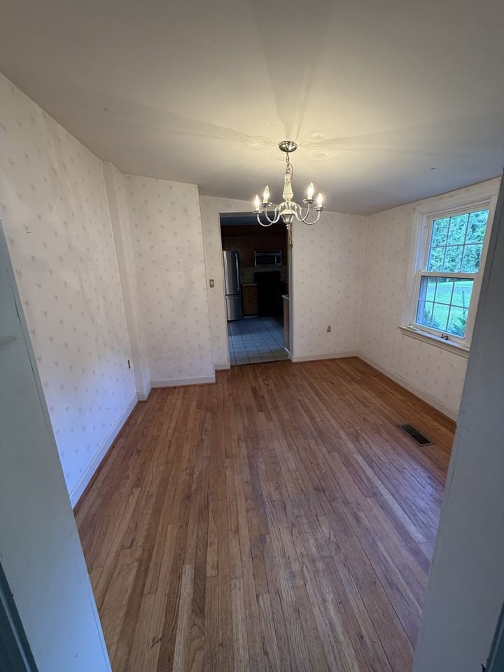 12766 Catoctin Hollow Rd - Photo 6 of 20