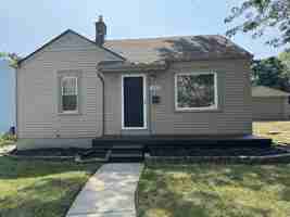 featured image of 2003 Moran Ave #1