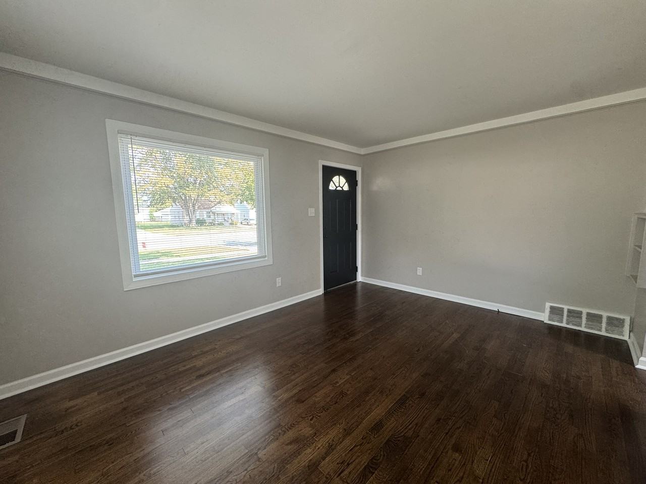 2003 Moran Ave #1 - Photo 3 of 13