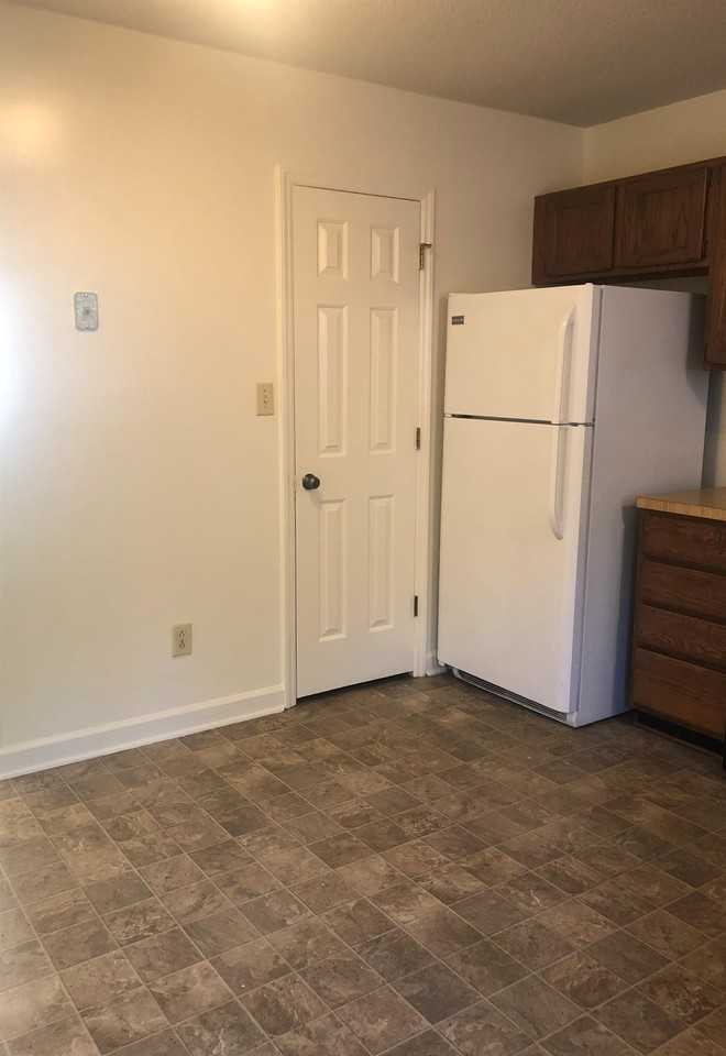 1109 Keswick Pl Apt 8 #1 - Photo 5 of 9