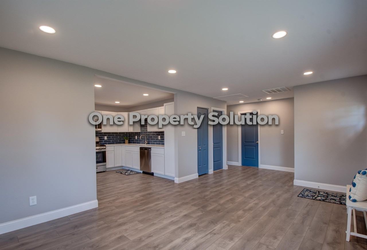4401 W 21st Ave #1 - Photo 5 of 20