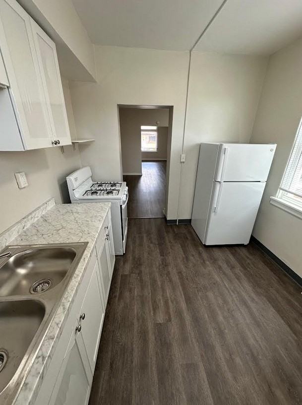 527 Marwood Ave #527 - Photo 2 of 11