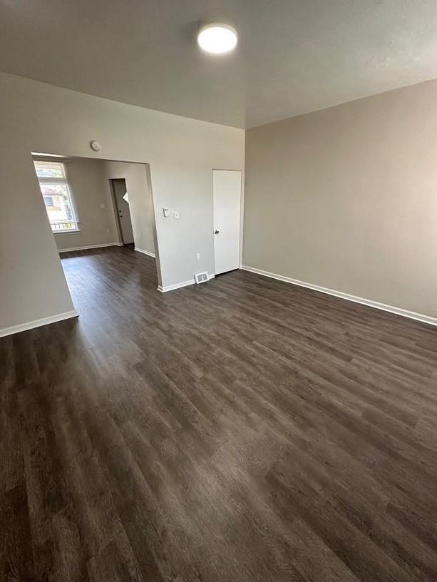 527 Marwood Ave #527 - Photo 3 of 11
