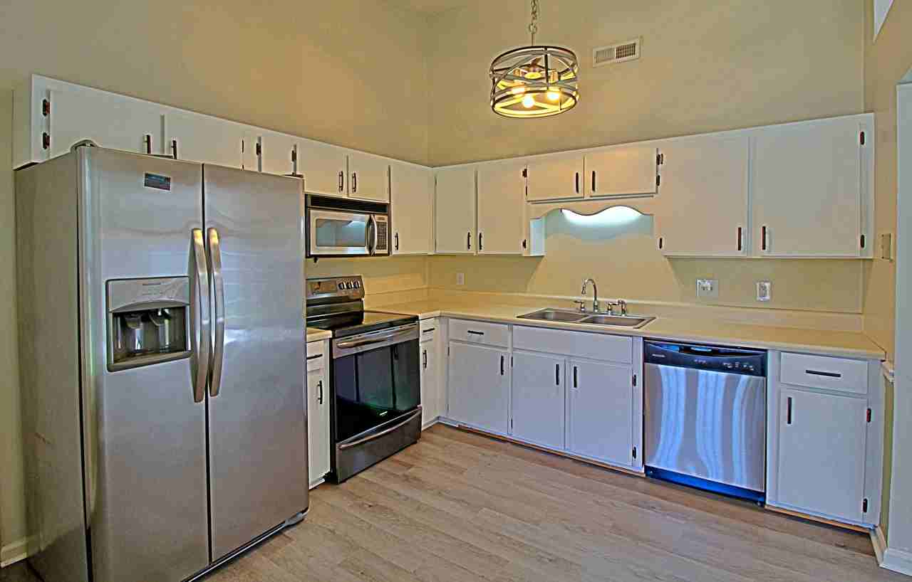 667 Demere St #1 - Photo 6 of 27
